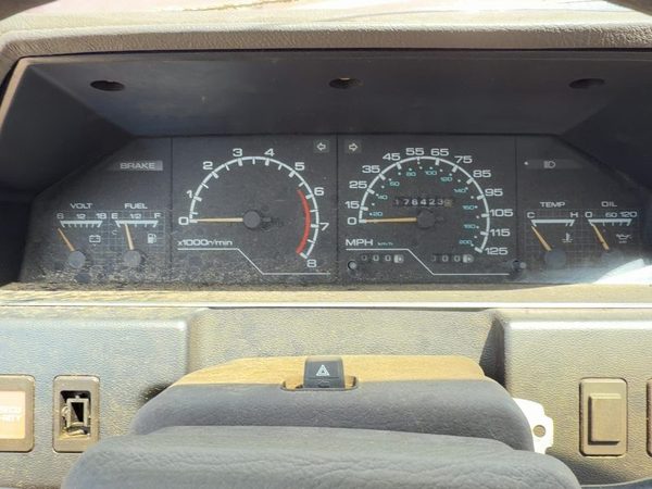 1985-1987 Nissan Maxima Speedometer Cluster Instrument Gauges Panel Oem Dash — photo 1