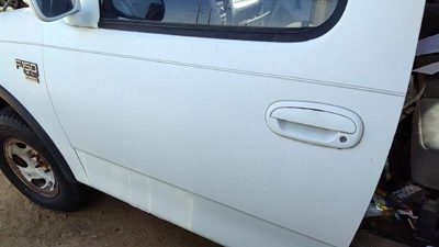 1999 Ford F-150 Front Door LH White Yz