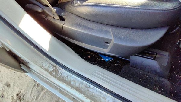 2005-2010 Chrysler 300 Passenger Right Side Seat Trim Panel Oem Gray D1 — photo 4