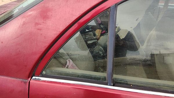 97-02 Escort Passenger Right Rear Vent Window Back Door Glass With Frame Oem — photo 1