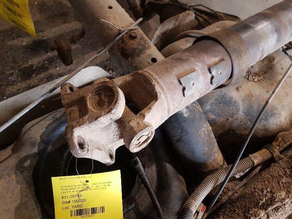 2005 Dodge Ram Rear Drive Shaft 5.9 6SPD W-w 43 1/4 Nd U Joint — photo 3