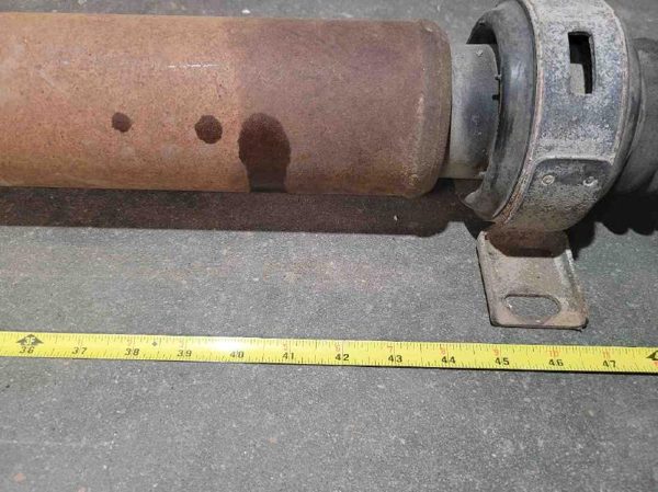 2005 Dodge Ram Rear Drive Shaft 5.9 6SPD W-w 43 1/4 Nd U Joint — photo 7
