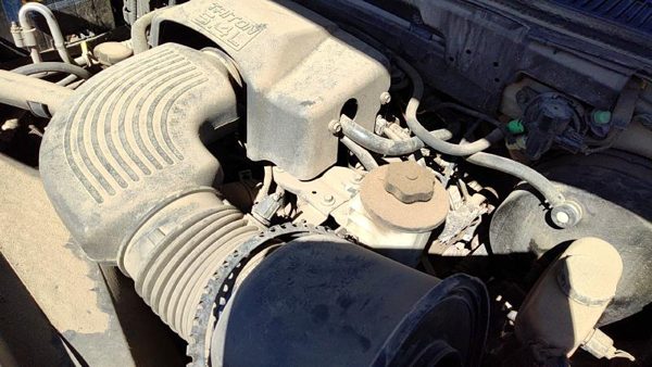 2000-2003 Ford Expedition Driver Left Valve Cover Oem 5.4L — photo 1