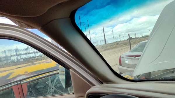 02 Silverado 2500 Hd Driver Left A Pillar Trim Windshield Post Panel Oem Tan 52D — photo 2
