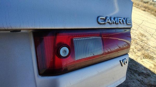 1997-1999 Toyota Camry Passenger Right Inner Tail Light Brake Lamp Oem Rear — photo 2