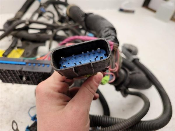 2003 Yukon Wire Harness (engine) 6.0L Ls Engine Wiring Unit OEM Trans Cut — photo 6