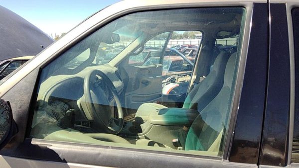 1997-2002 Ford Expedition Driver Left Front Side Window Door Glass Oem — photo 1