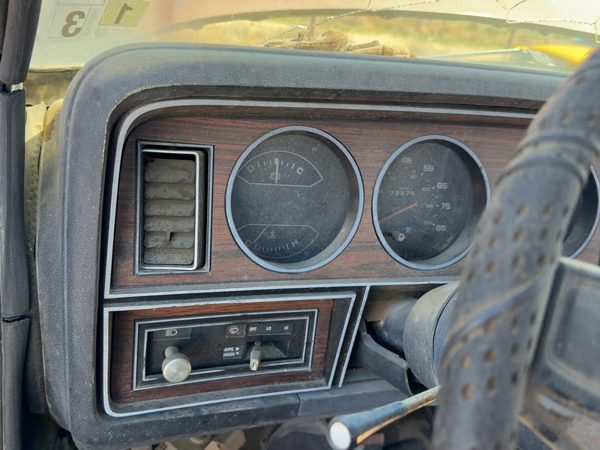 1981-1983 Dodge D150 Trim Bezel Around Radio Surround Dash Panel Oem 04216669 — photo 5