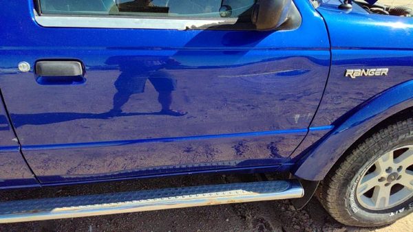 2005 Ford Ranger Front Door RH Blue Sn — photo 5