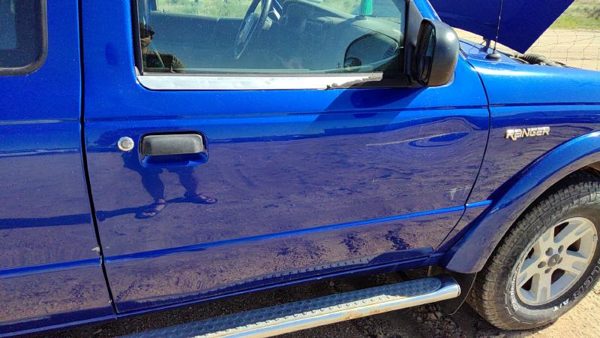 2005 Ford Ranger Front Door RH Blue Sn — photo 4