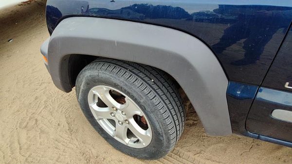 2002 Jeep Liberty Driver Left Front Wheel Flare Moulding Oem Fender 5Hv45yu2aa — photo 1