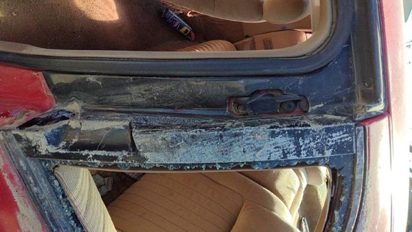 1993 Pontiac Grand Prix Quarter Panel Moulding LH Red — photo 2