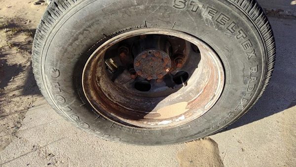1996 Isuzu Npr 16 Dually Wheel Oem Factory Rim — photo 1