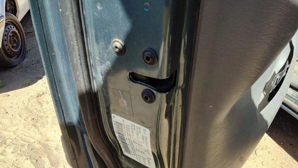 2001-2007 Dodge Caravan Driver Left Front Door Latch With Rods/Cables Oem — photo 2