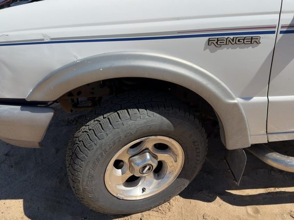1993-1997 Ford Ranger Driver Left Front Wheel Flare Moulding Oem Fender — photo 1