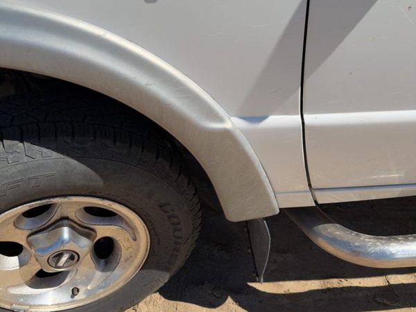 1993-1997 Ford Ranger Driver Left Front Wheel Flare Moulding Oem Fender — photo 2