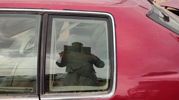 1993-2002 Cadillac Eldorado Driver Left Rear Quarter Glass Back Side Window Oem — photo 2