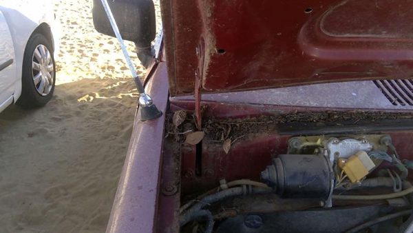 1981-1987 Isuzu Pup Pickup Passenger Right Hood Hinge Assembly Oem Red 94217433 — photo 2