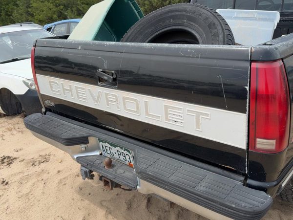 1997 Chevy Pickup 1500 Trunk/decklid/hatch/tailgate Black — photo 1