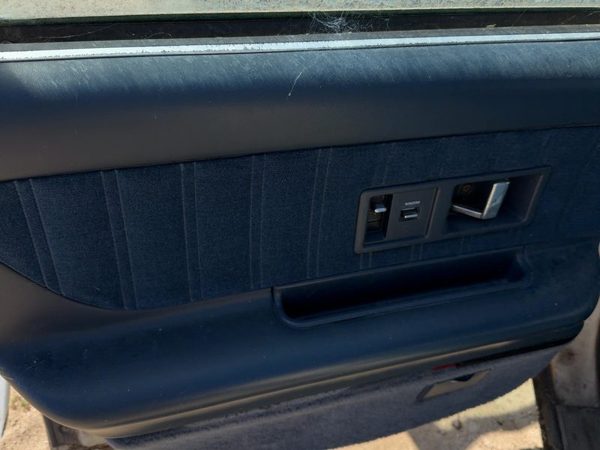 92-95 Olds Eighty Eight Driver Left Rear Door Trim Panel With Switches Back Blue — photo 3