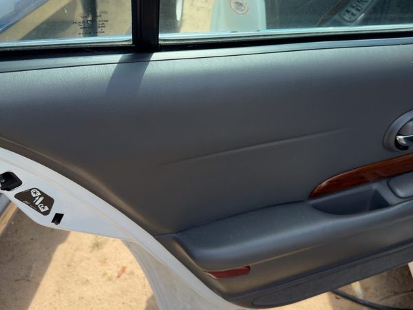 04-05 Buick Lesabre Driver Left Rear Door Trim Panel With Switches Back Gray 93C — photo 7