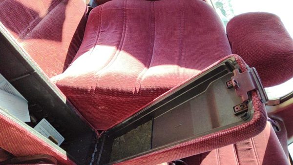 1995-1999 Chevy Lumina Center Console Arm Rest Assembly Oem Fold Down Red — photo 3