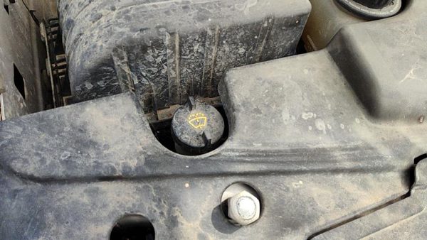 03-05 Lincoln Aviator Windshield Washer Fluid Reservoir With Pump Oem Wiper Tank — photo 3