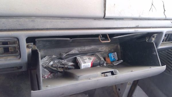 95-97 Ford F450 Glove Box Assembly Complete Door With Latch Oem Gray — photo 7