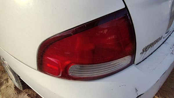 2000-2003 Nissan Sentra Driver Left Tail Light Brake Lamp Oem Rear 265554Z325 — photo 3