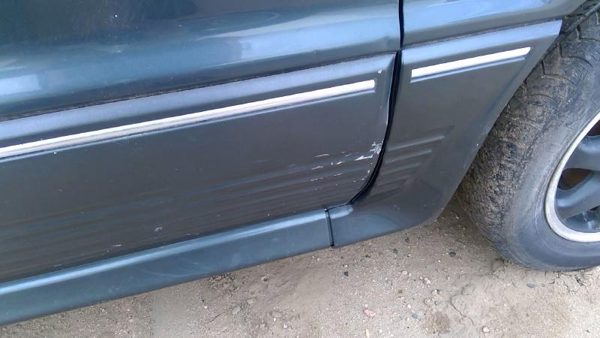 89-92 Mitsubishi Galant Vr-4 Passenger Right Front Moulding From Door Trim Green — photo 7
