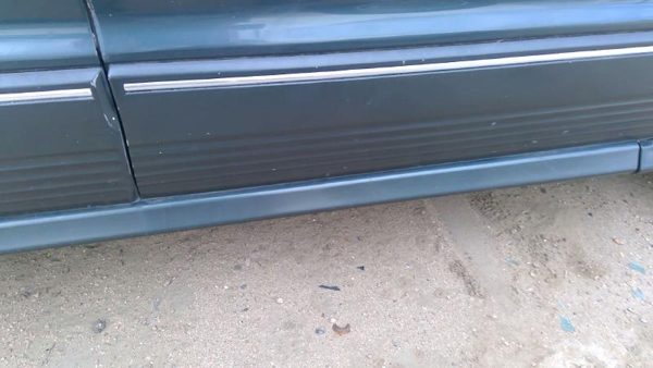 89-92 Mitsubishi Galant Vr-4 Passenger Right Front Moulding From Door Trim Green — photo 2