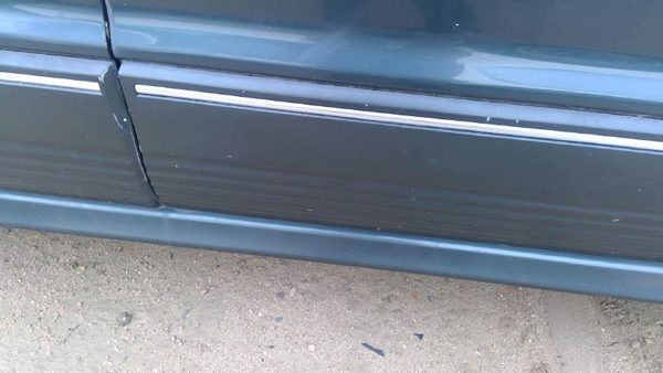 89-92 Mitsubishi Galant Vr-4 Passenger Right Front Moulding From Door Trim Green — photo 3