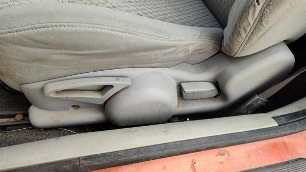 2005-2010 Chevy Cobalt Driver Left Side Seat Trim Panel Oem Gray 14C — photo 2