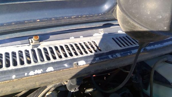 1985-1996 Chevy G20 Van Windshield Wiper Cowl Vent Trim Panel Oem Grille — photo 6