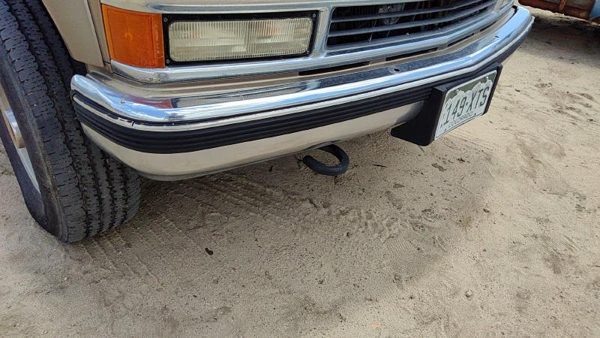 1988-2000 Silverado 2500 Front Bumper Assembly With Brackets Oem 15574111 — photo 3