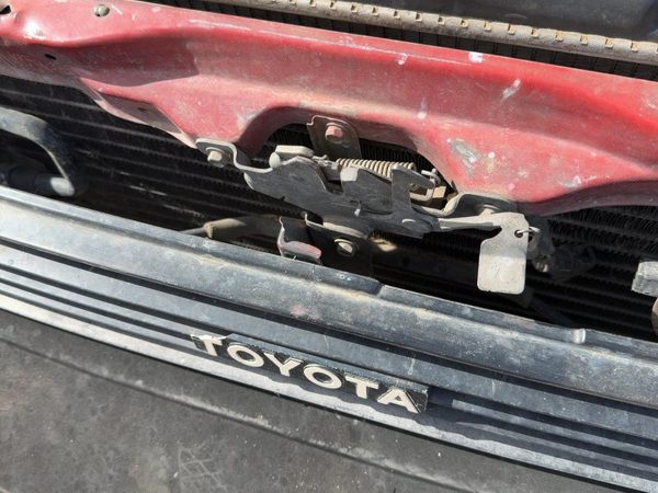 1987-1988 Toyota Fx Hood Latch Assembly With Bracket Oem 5321612926 — photo 2