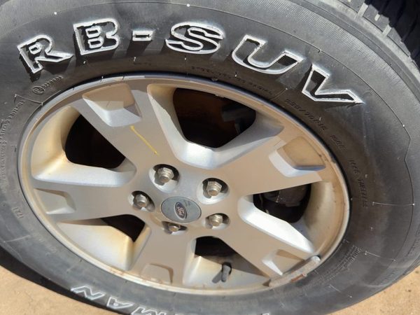 05-07 Escape 16" Aluminum Wheel Oem Factory 5 Spoke Rim #1 16X7 Exposed Lugs — photo 1