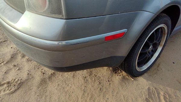 2001-2005 Vw Passat Rear Bumper Cover Assembly Oem Back Silver 3B5807417hgru — photo 2