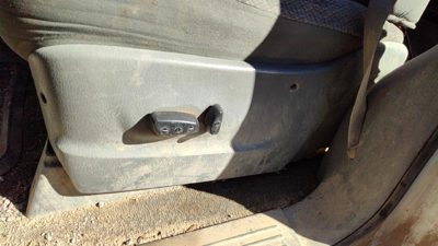 04-07 Caravan Driver Left Side Power Seat Switch With Trim Panel D5 Slate Gray
