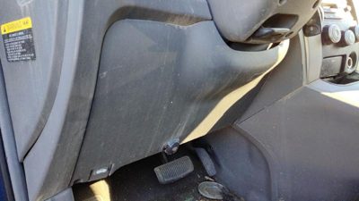 2006-2007 Hyundai Tucson Lower Dash Under Column Knee Bolster Trim Panel U7 Gray