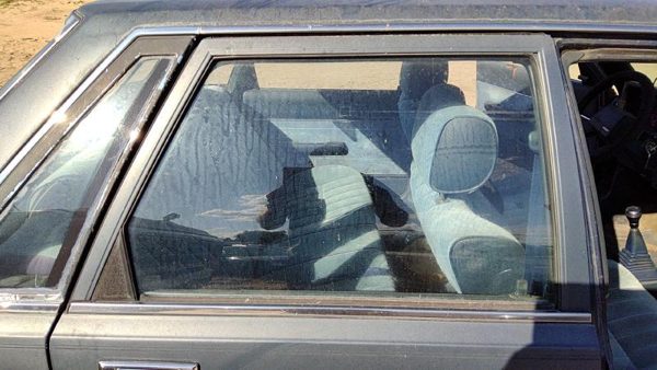1983-1986 Toyota Camry Passenger Right Rear Side Window Door Glass Oem Back — photo 2