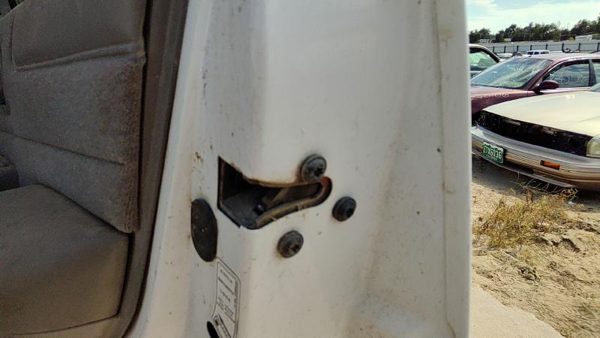 1995-2005 S10 Blazer Passenger Right Rear Door Latch With Rods/Cables Oem Back — photo 2