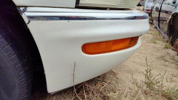 1997-05 Buick Park Ave Front Bumper Cover Assembly Oem White 78u Crack 25651624 — photo 7