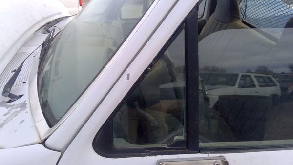 1992-1997 Ford F450 Driver Left Front Vent Window Small Door Glass With Frame — photo 7
