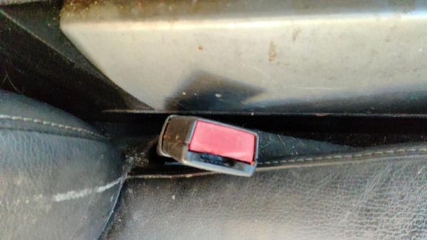 07-08 Expedition Passenger Right Front Seat Belt Buckle Receiver 1W Black/Camel — photo 2