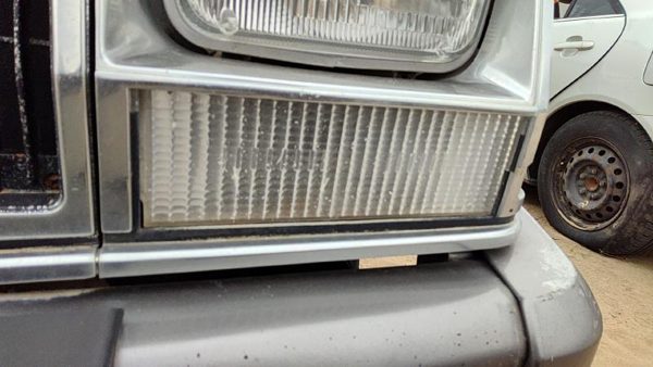 1984-1996 Jeep Cherokee Driver Left Front Turn Signal Light Lamp Oem 56000098 — photo 4