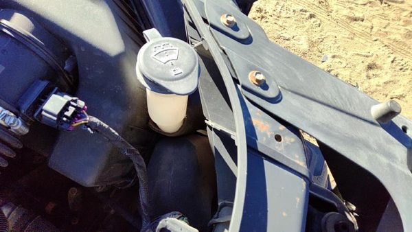 2007-2017 Gmc Acadia Windshield Washer Fluid Reservoir With Pump Oem Wiper Tank — photo 2