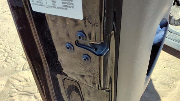 2002-2009 Chevy Trail Blazer Driver Left Front Door Latch With Rods/Cables Oem — photo 1