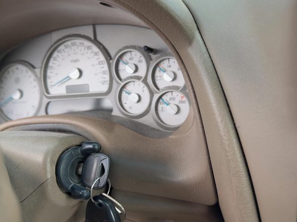 2004 Buick Rainier Trim Bezel Around Speedometer Oem Dash Surround Panel Tan 332 — photo 1