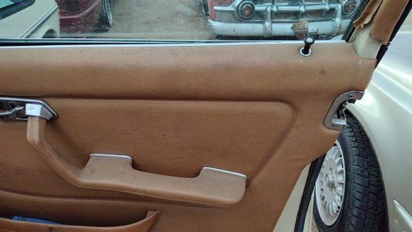 1979-1985 Mercedes 300Td Passenger Right Front Door Trim Panel Brown — photo 2
